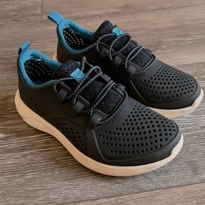 Crocs literide pacer shoe